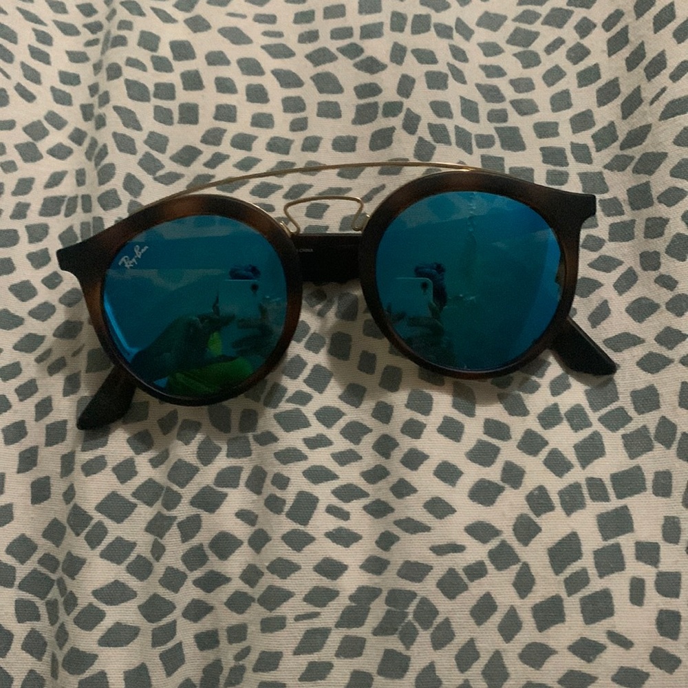 Ray ban round sun glasses gatsby